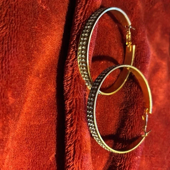 Vintage 18  carat Seoul Stones gold tone large bling hoops earrings - Picture 5 of 15